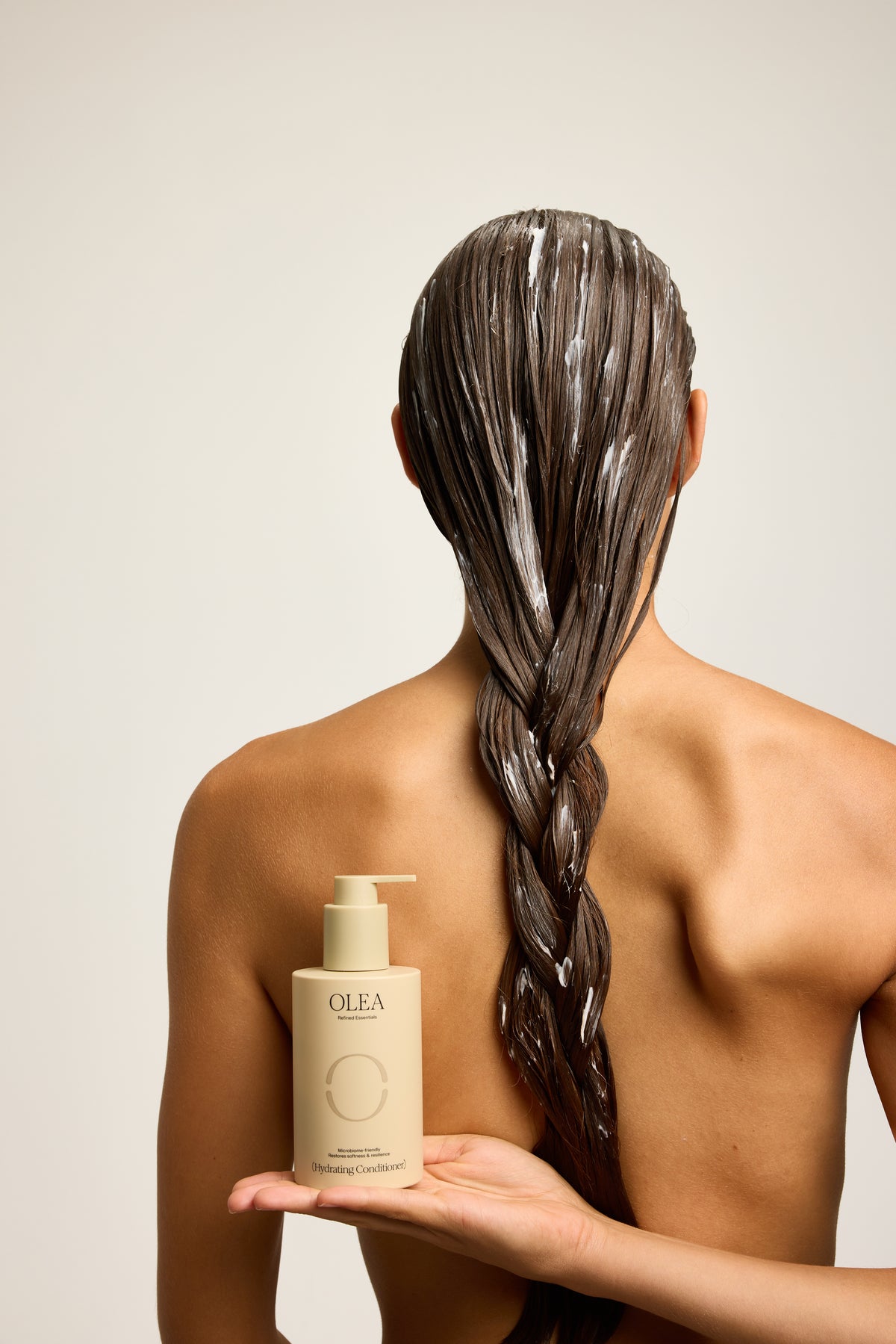 02. HYDRATING CONDITIONER